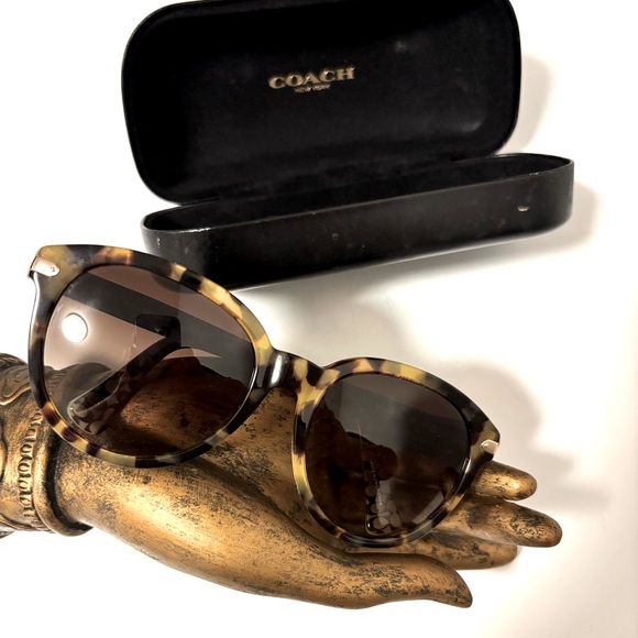 Coach Accessories - Authentic Coach 530913 Tokyo Tortoise Sunglasses 😎